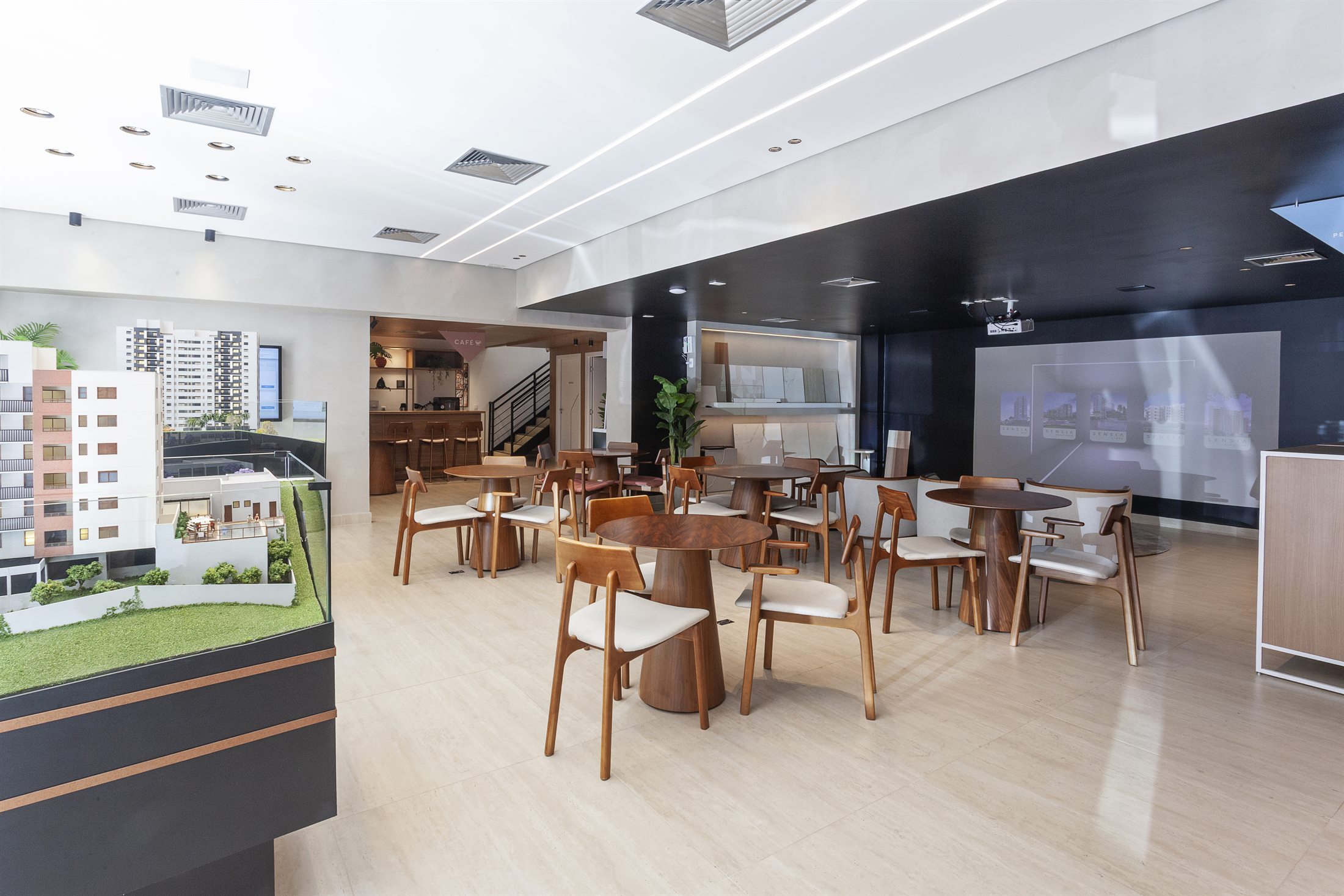 Forro de gesso rebaixado com iluminação linear embutida, executado pela AGL, Belo Horizonte