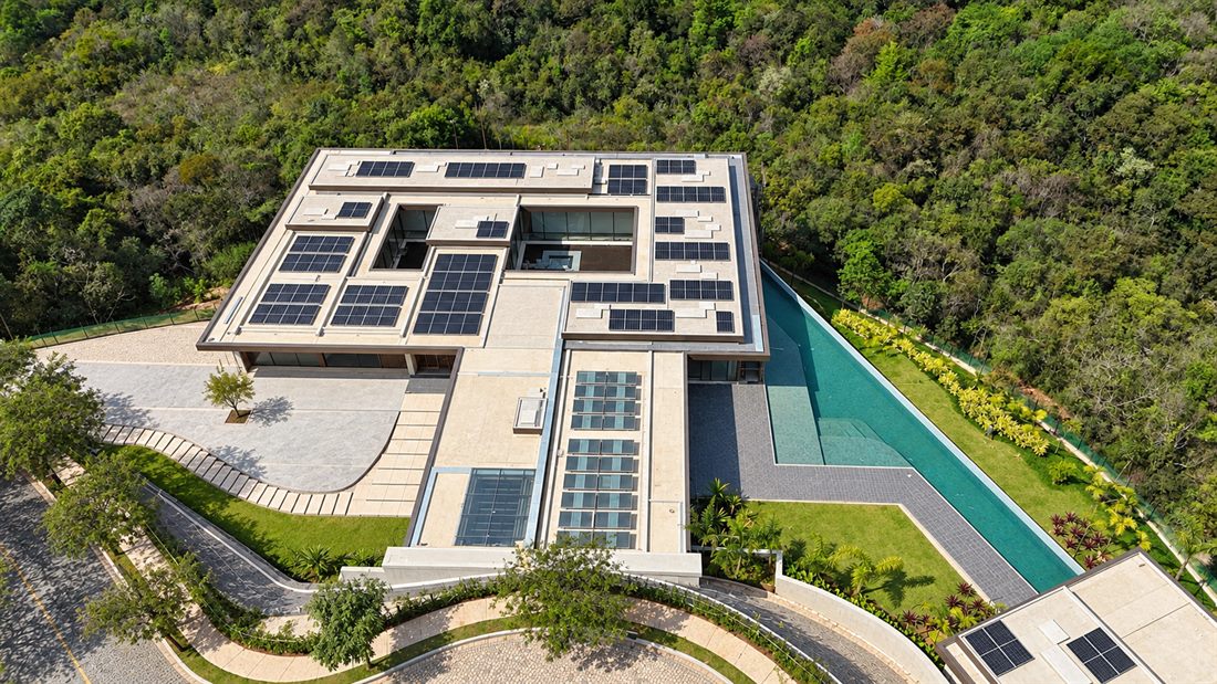 Casa Vale dos Cristais, residência em Steel Frame CLT executada pela AGL