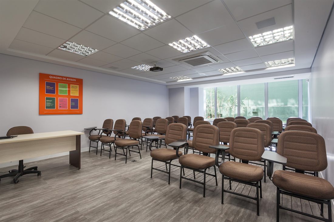 Faculdade Unimed, forro modular executado pela AGL, Belo Horizonte